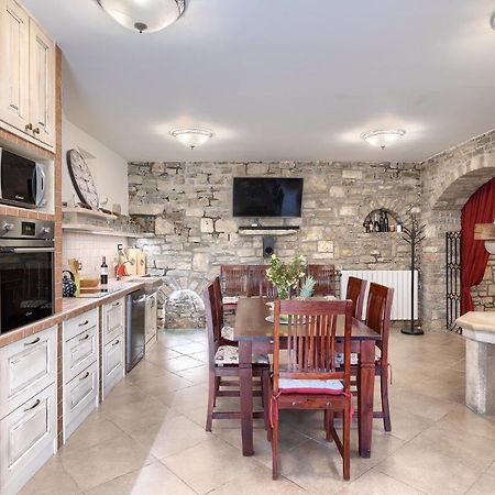 Apartman Pietro Motovun Kültér fotó